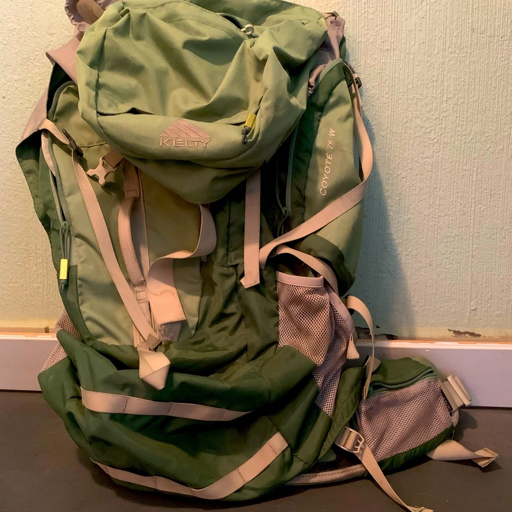Kelty Hiking Pack - 75L Women - used once.
